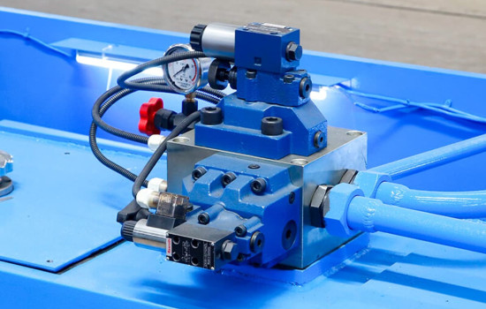 التحكم الهيدروليكي للمعدات وصيانتها